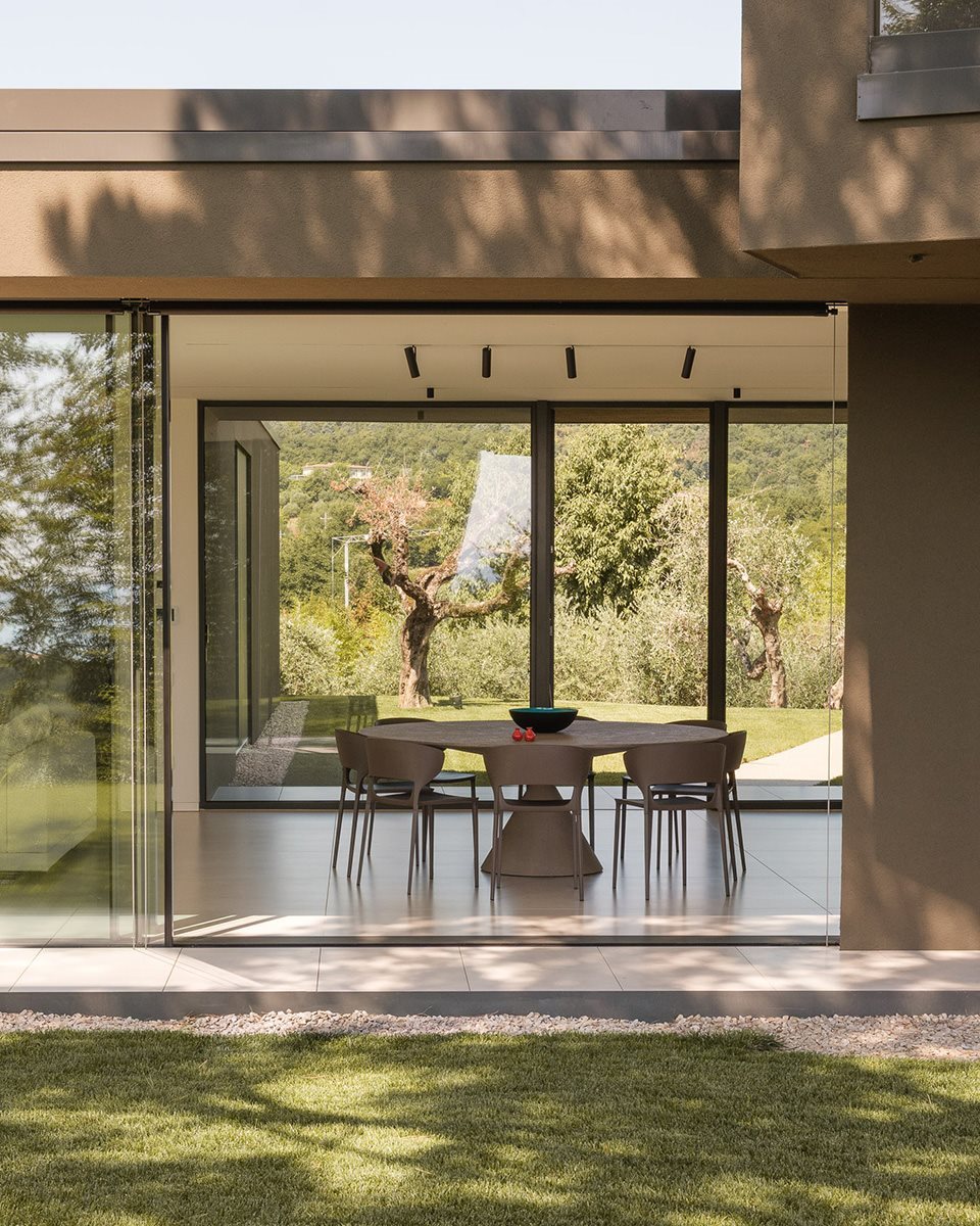 4da75213-7a2c-44b2-af7e-8055ddcb4489